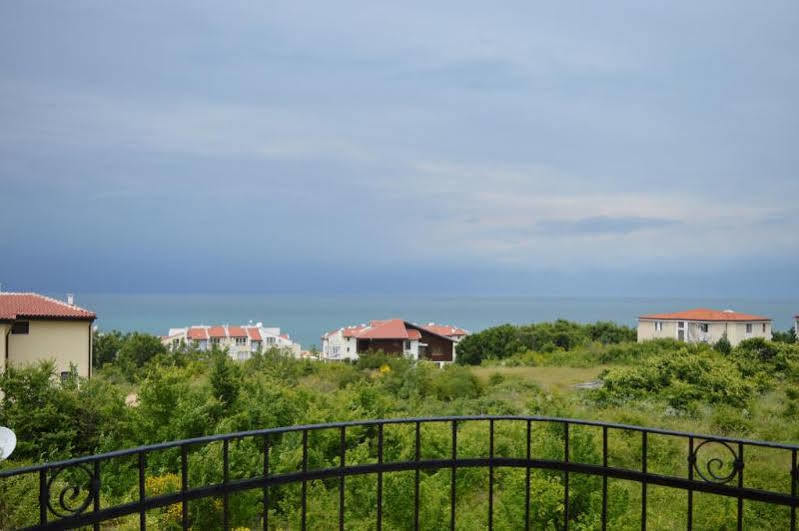 Menada Green Hills Apartments Sozopol Ngoại thất bức ảnh
