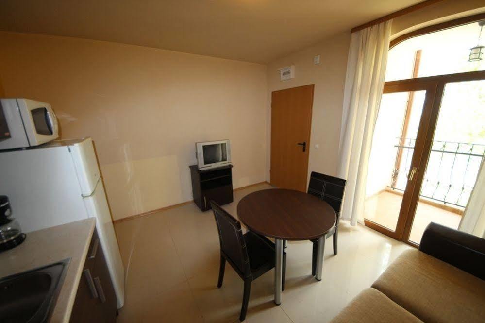 Menada Green Hills Apartments Sozopol Ngoại thất bức ảnh